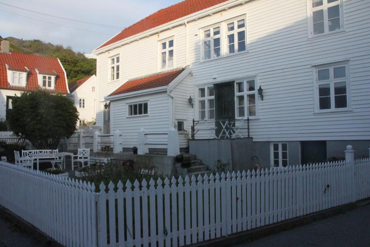 Gamle Apoteket I Gamle Skudeneshavn Apartment Exterior photo